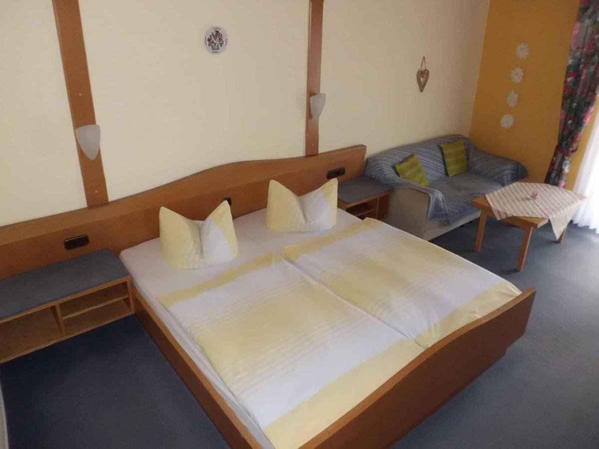 Gasthof-Metzgerei-Pension Schierlitz Rimbach  Ngoại thất bức ảnh